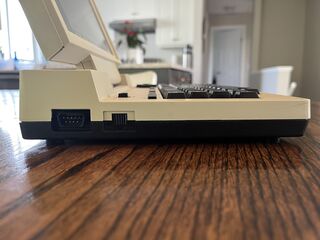 Tandy 200 Left side