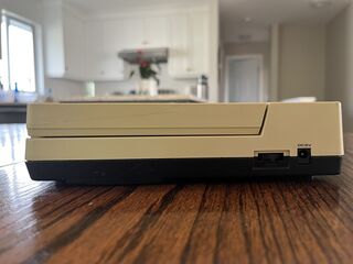 Tandy 200 Right side